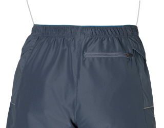 ショーツのポケットにサプリメントを収納する機能写真