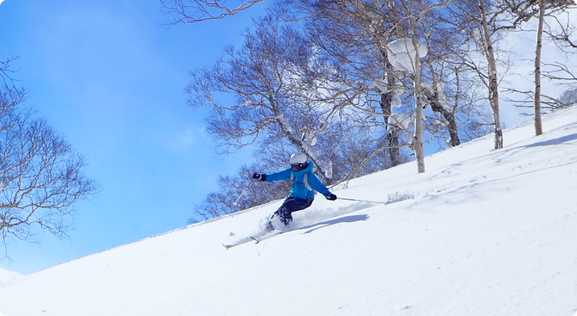 モンベル ｜ 雪山での行動を支えるアルパインウエア ｜